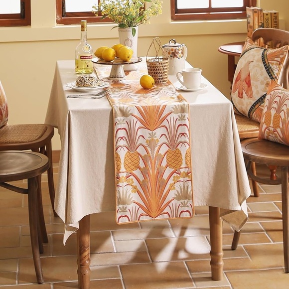 Patdrea Tropical Linen Table Runner Yellow Vintage Elegant Pineapple Pattern - Picture 4 of 9